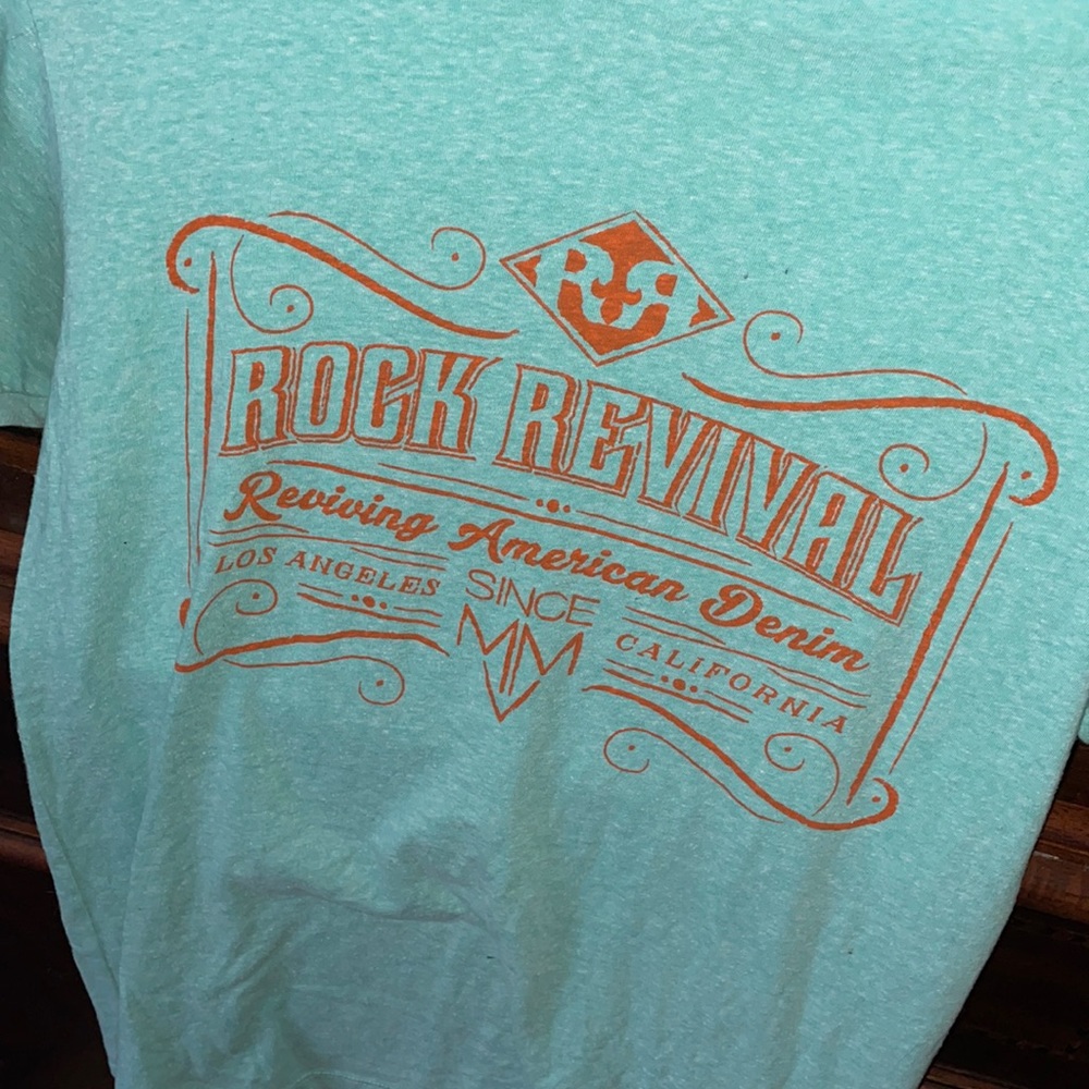 Men’s rock revival size medium T-shirt